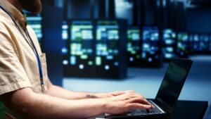 Home - supervisor doing server diagnostic test scaled